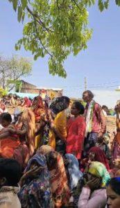 शोकाकुल गांव