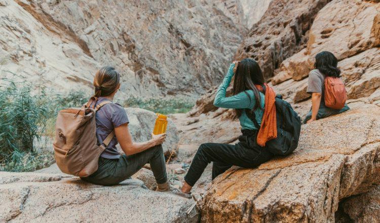 womens-day-traveling-ideas_large_1837_157-e1741150492906-750x441