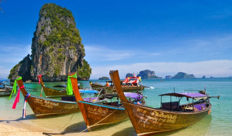 thailand-tour-package_large_1804_157.webp-e1744261438495-750x441