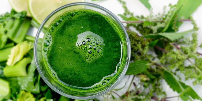 morning-detox-drinks_large_1622_23.webp-e1751249938109-660x330