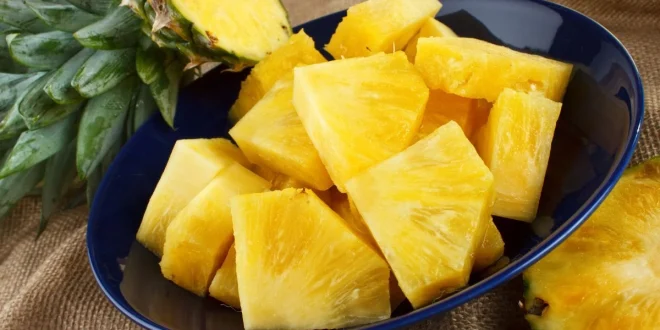 pineapple-benefits_large_1544_80.webp-e1754971326362-660x330
