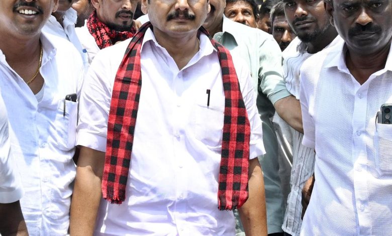 Income Tax searches on premises linked to aides of Senthilbalaji in Karur